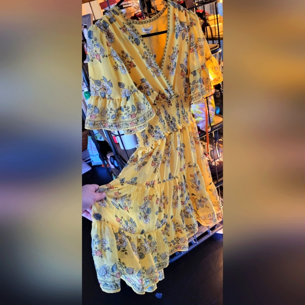 Dress Max Studio - Picture 2 of 4